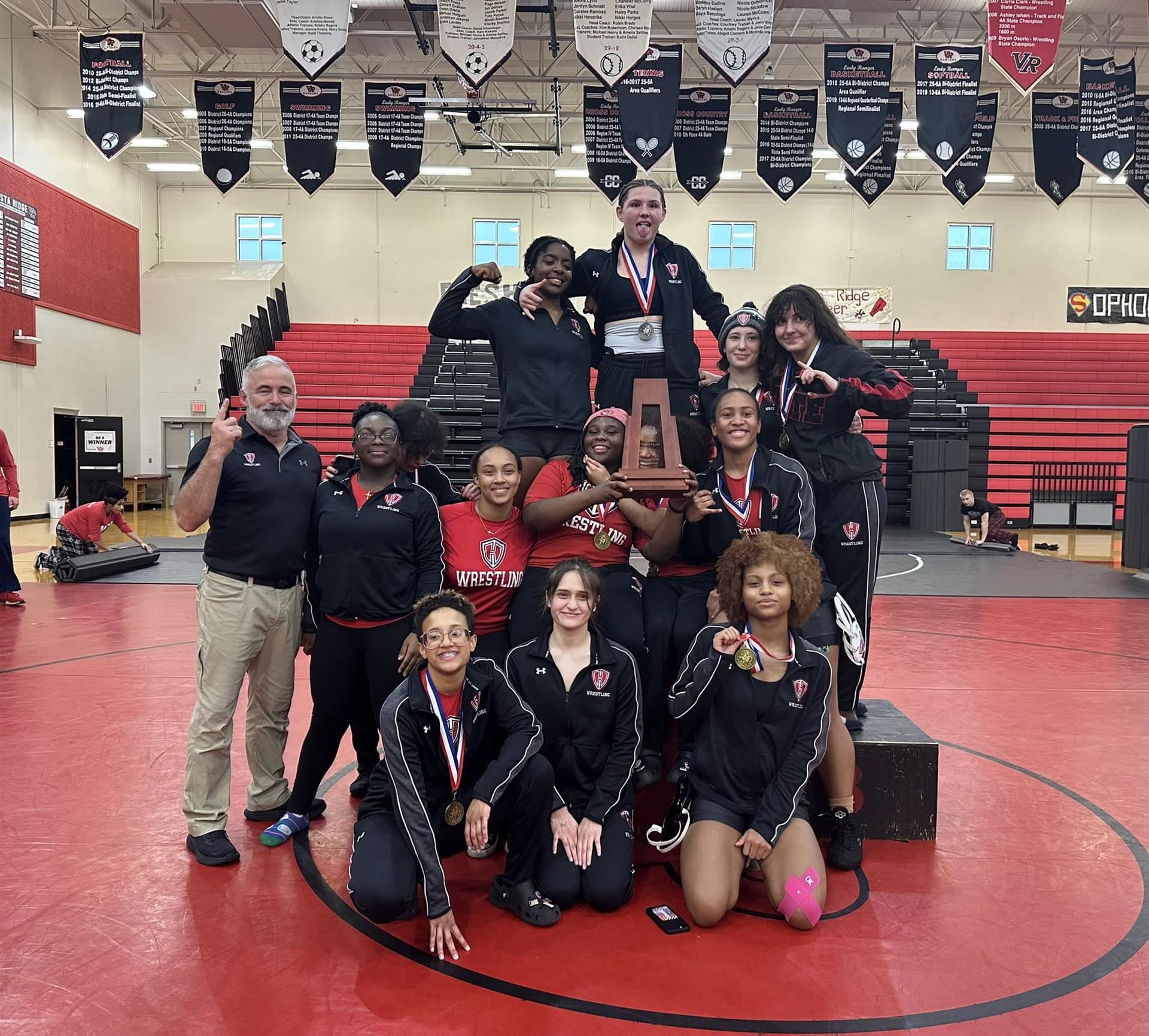 HHHS wrestling girls team picture