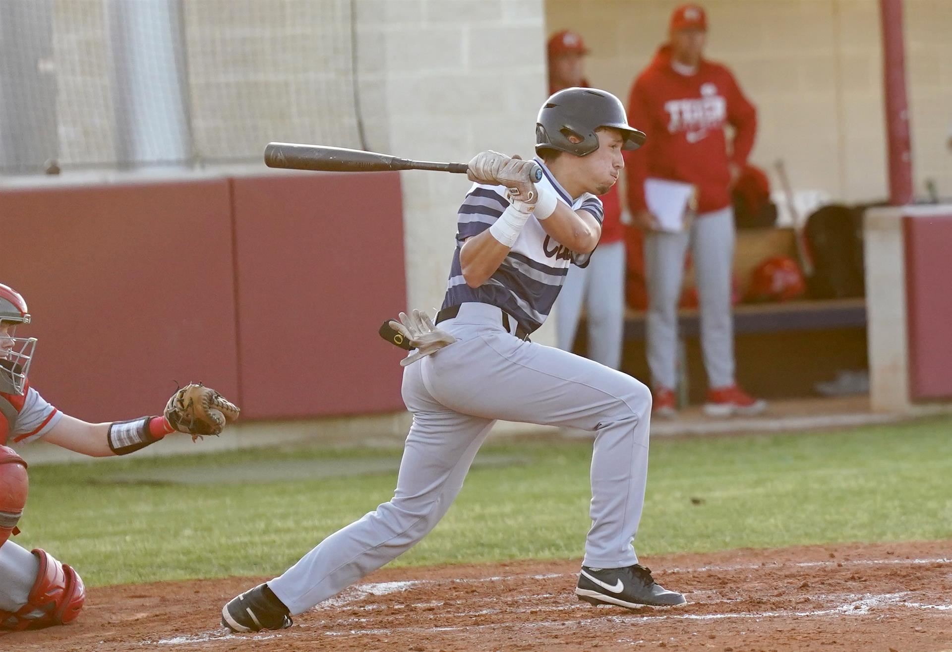 Lefty swing