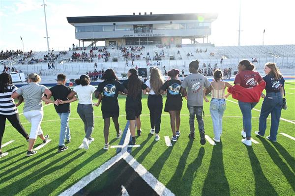 Students lined up for Spirit Exchange at Searles Stadium